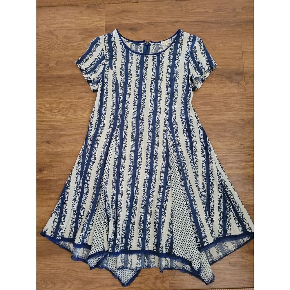Hem & Thread Flare Handerchief‎ Dress Blue and White/Off White Size Medium